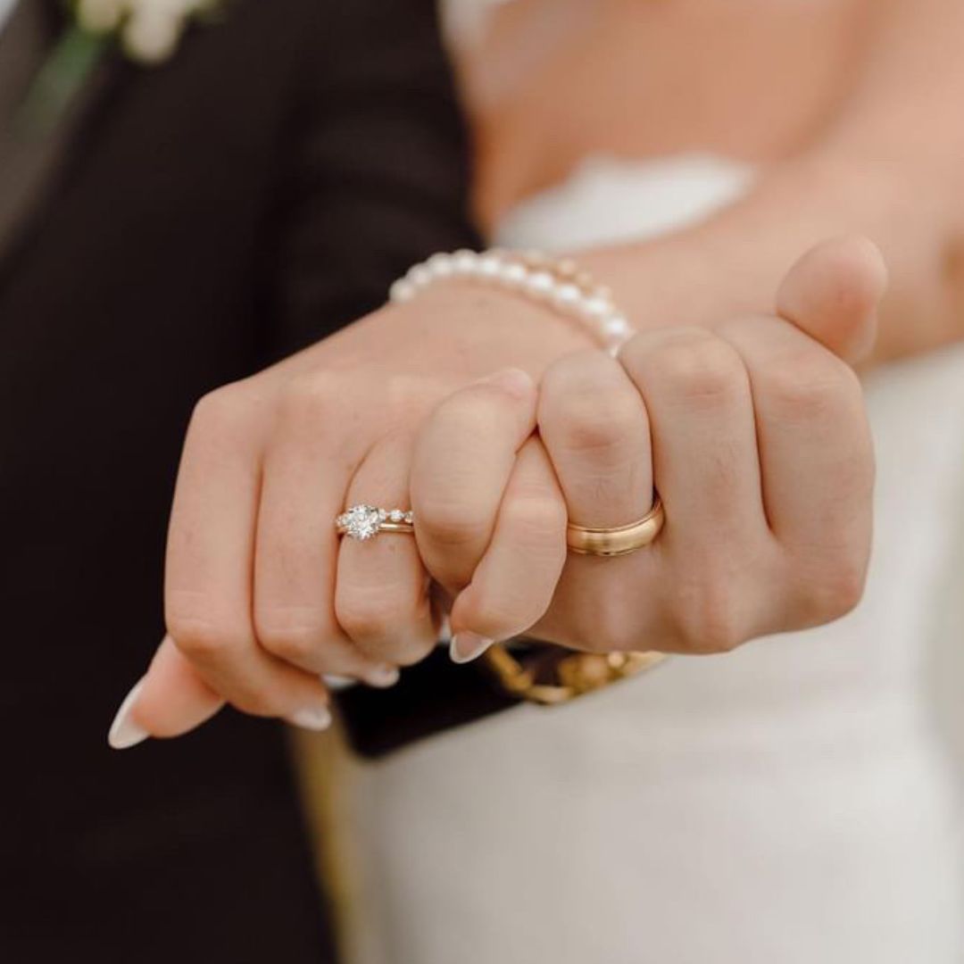 wedding and anniversary bands