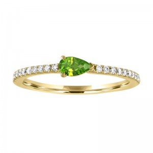 My Story The Layla Peridot Ring in White Gold