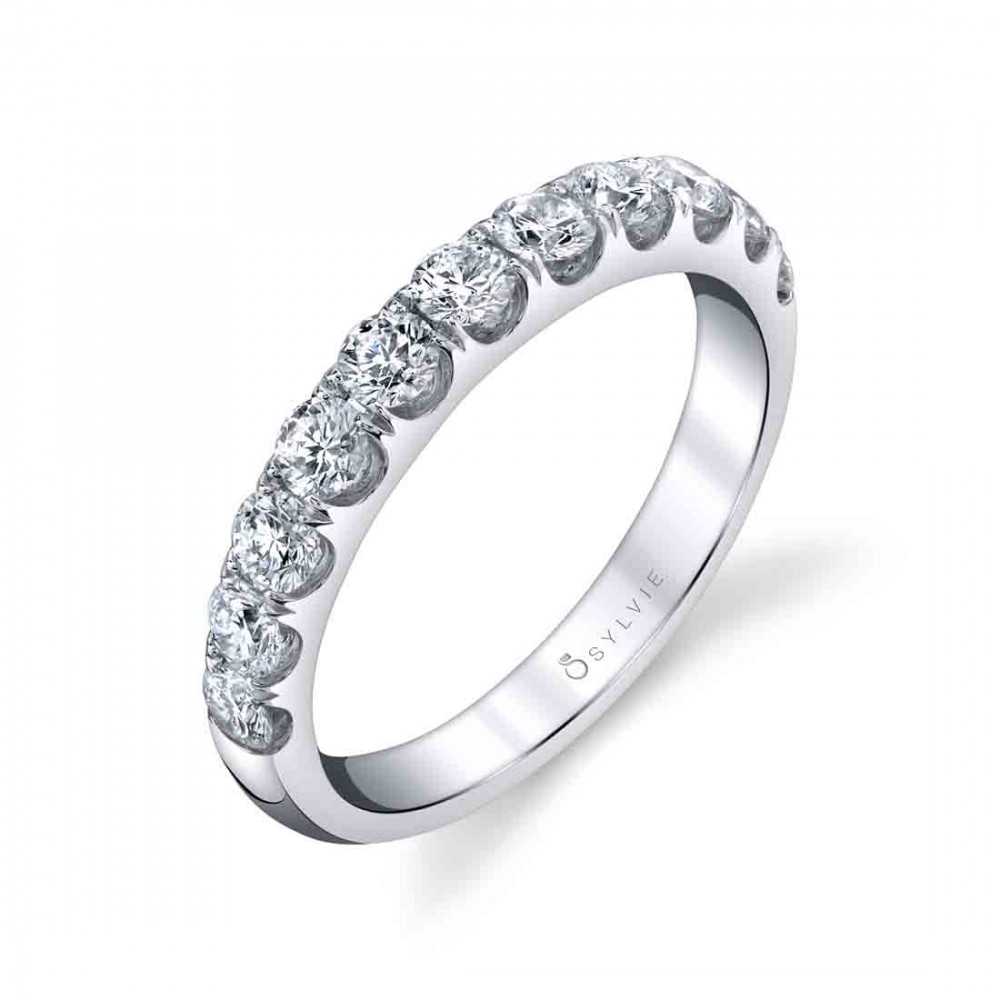 Classic Wedding Band With Shared Prongs 1 CT
