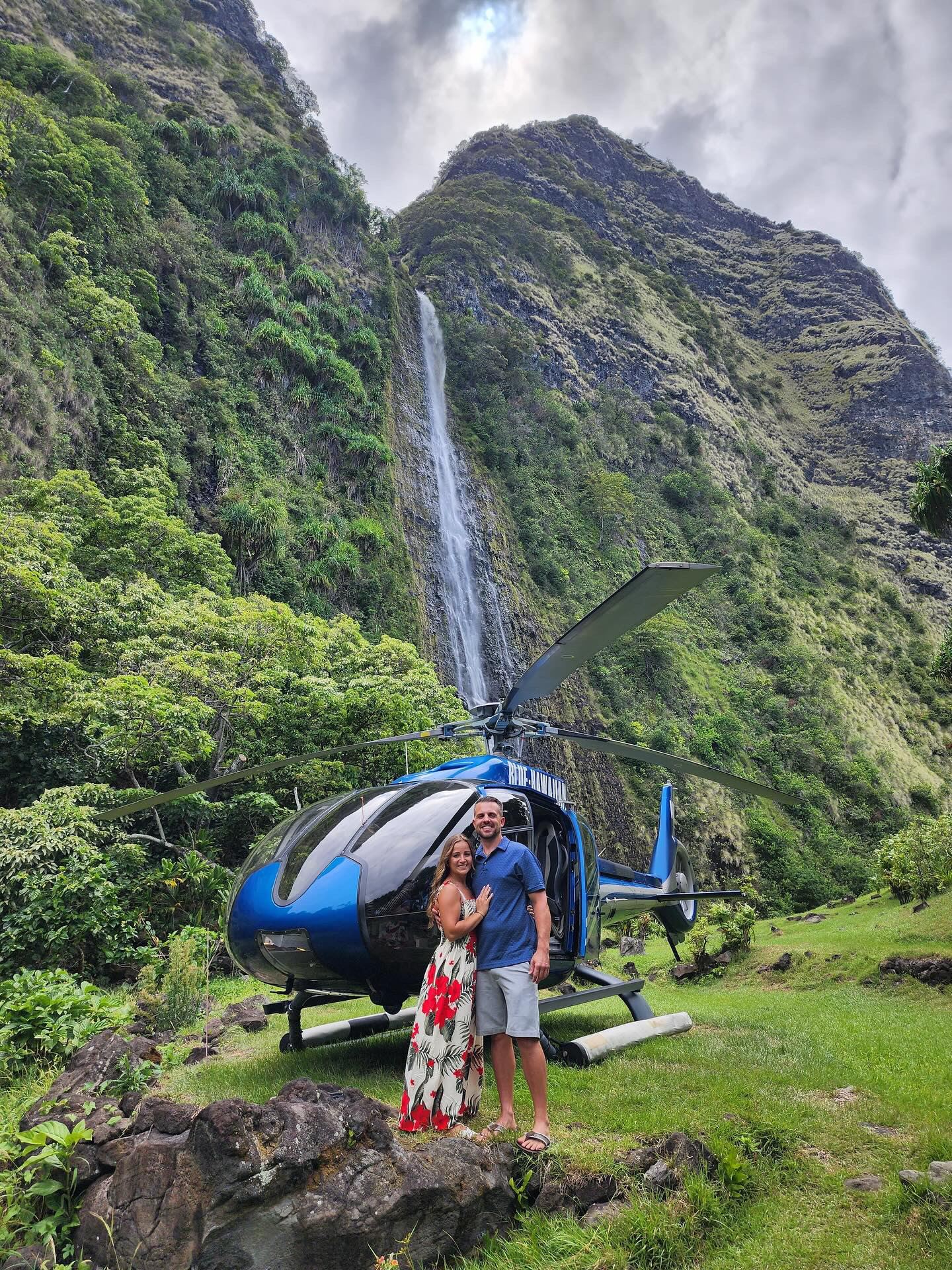 Kim & Dan: Hawaii Helicopter Tour Proposal